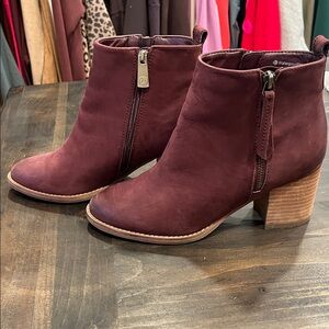 Women's Blondo Waterproof Burgundy Double Boots